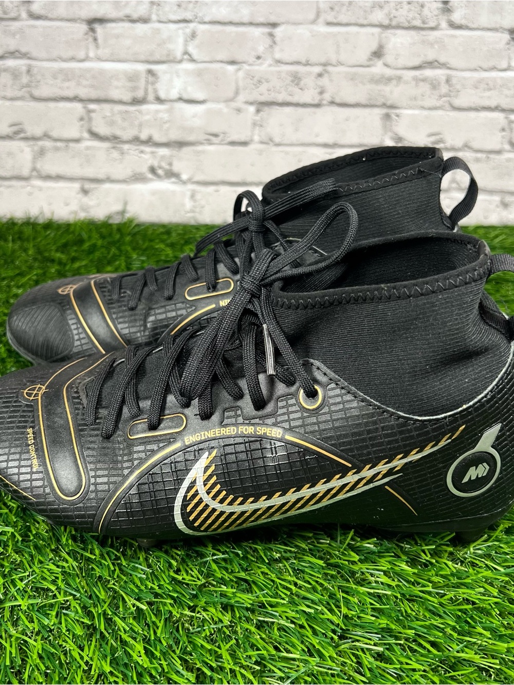 Nike Kids Black & Gold High-Top Soccer Cleats